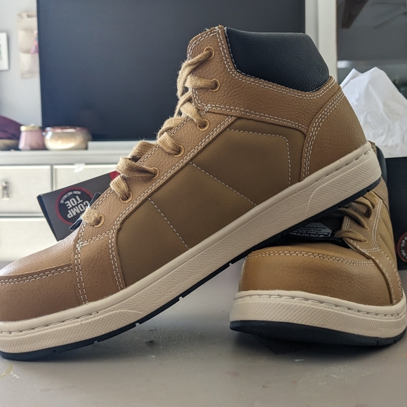 Slip resistant work boot sneaker - Picture 4 of 8